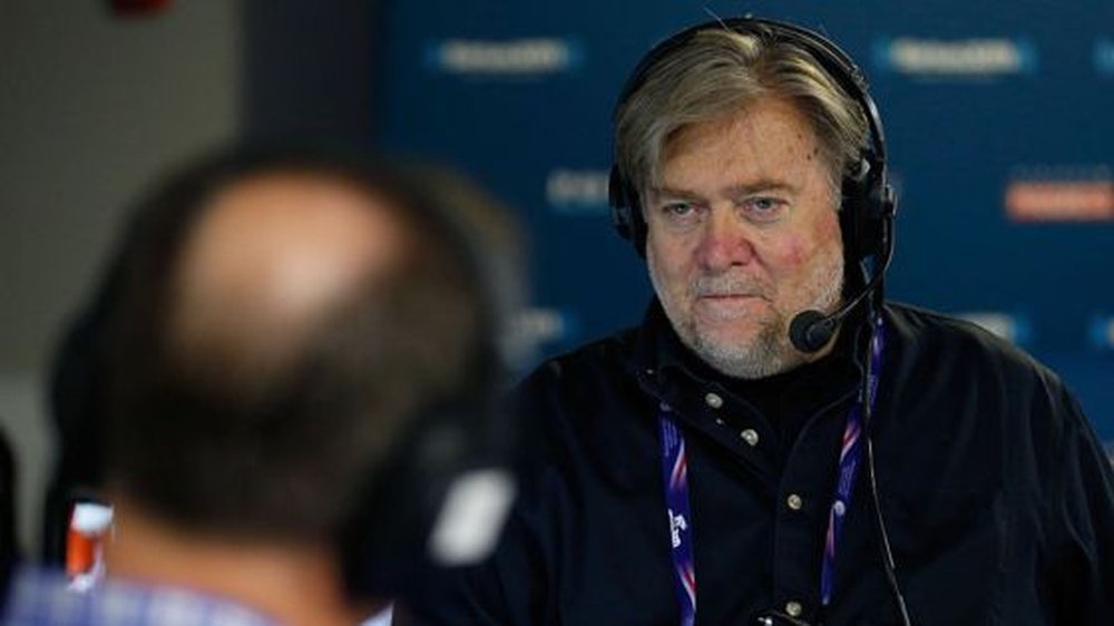 Trump largon nga K&euml;shilli i Siguris&euml; Komb&euml;tare Steve Bannon
