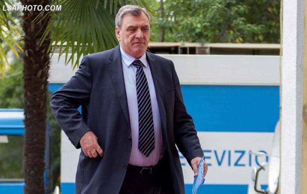 Agron Duka shtron pyetjen: Sa pal&euml; zgjedhje blihen me 180 milion&euml;
