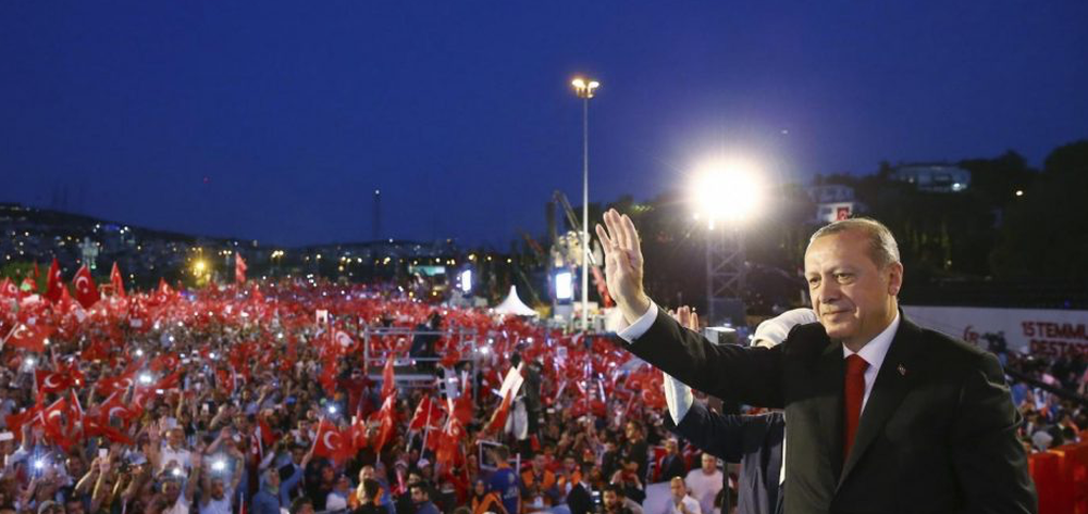 K&euml;rc&euml;nimi i Erdogan: Tradhtar&euml;ve do t'u priten kokat
