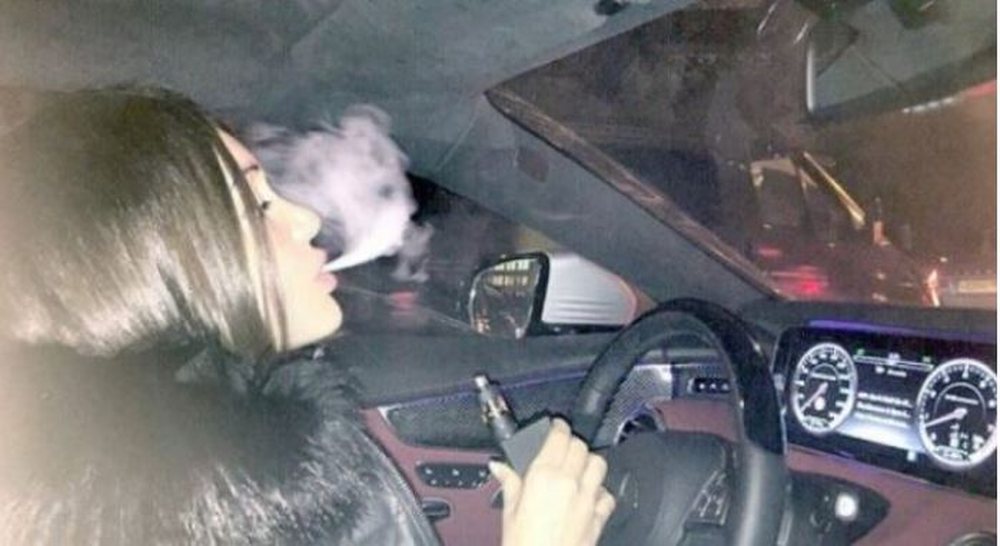 Jeta e shthurur e vajz&euml;s s&euml; multimiliarderit rus shokon mediat (Video)