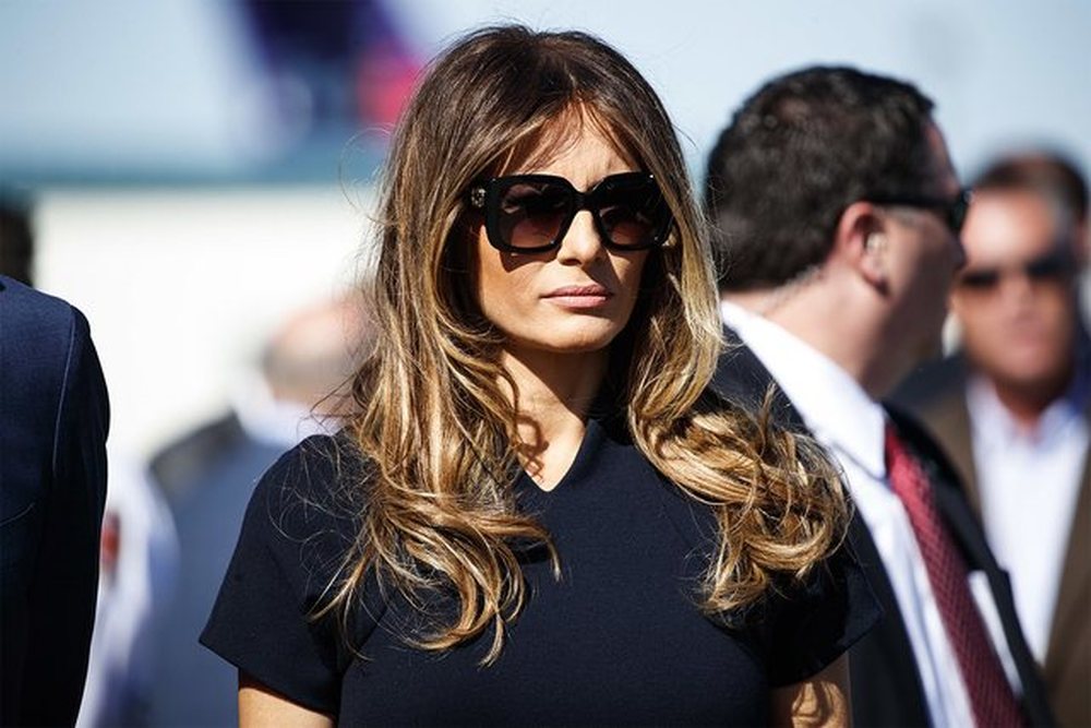 Hidhen dyshime se Melania Trump p&euml;rdor sozin&euml; e saj n&euml; takime