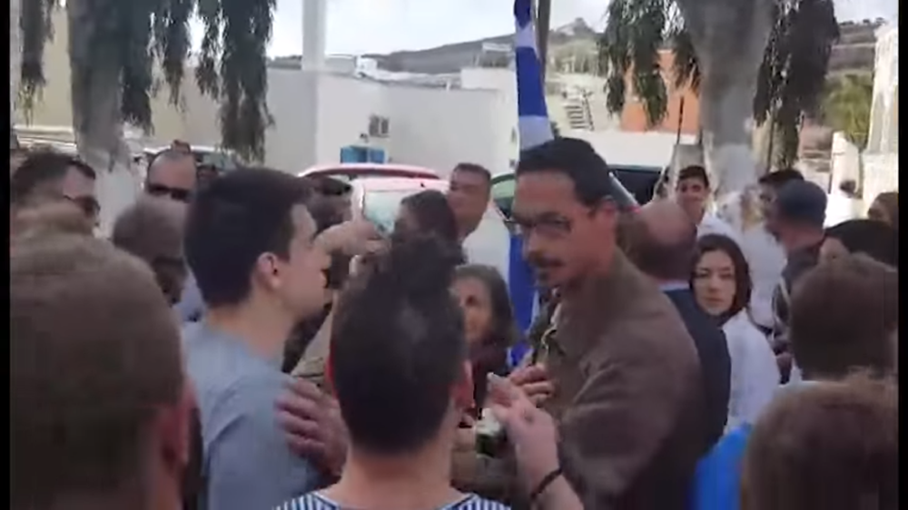 Greqi, 'Agimi i Art&euml;' prish parad&euml;n pasi flamurin e mbante