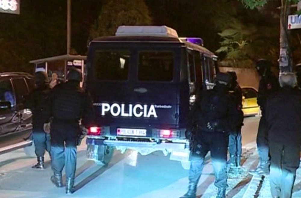 Policia aksion anti-drog&euml; n&euml; bazat e Habilajve n&euml; Vlor&euml;
