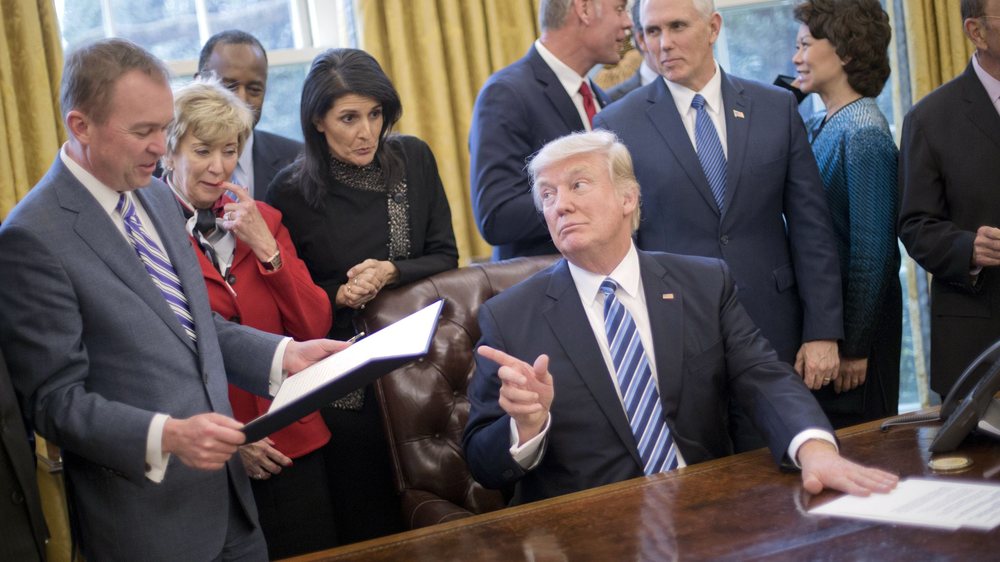 SHBA nis zbatimin e praktik&euml;s tregtare t&euml; Trump: Amerika e para