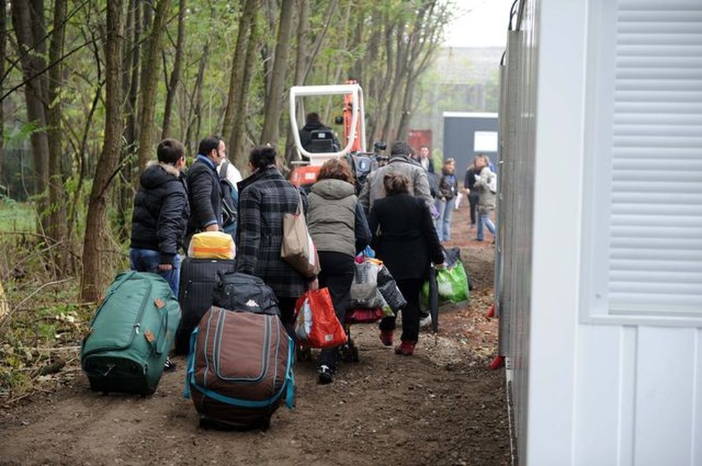 Le Figaro: Rritet friksh&euml;m numri i shqiptar&euml;ve q&euml; presin p&euml;r