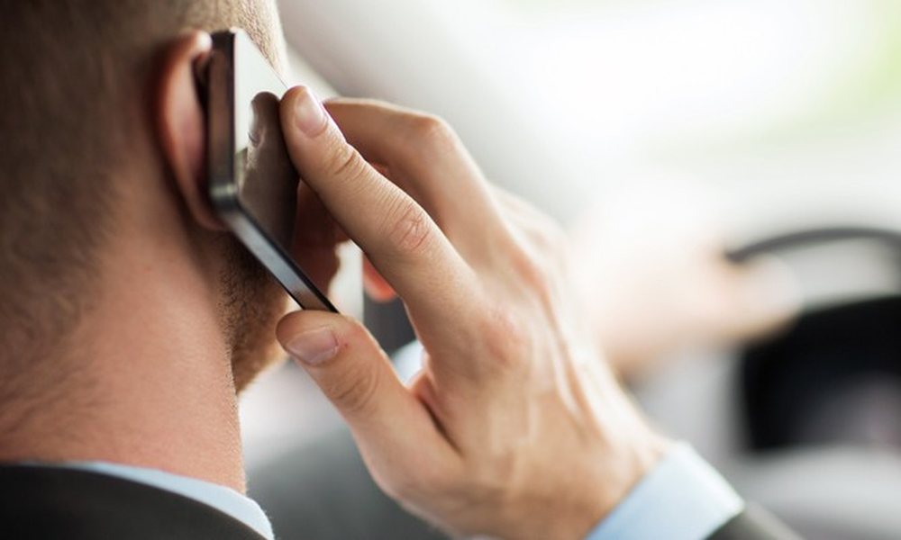 Vendimi i AKEP p&euml;r tarifat e telefonis&euml; celulare, reagon Ministria e