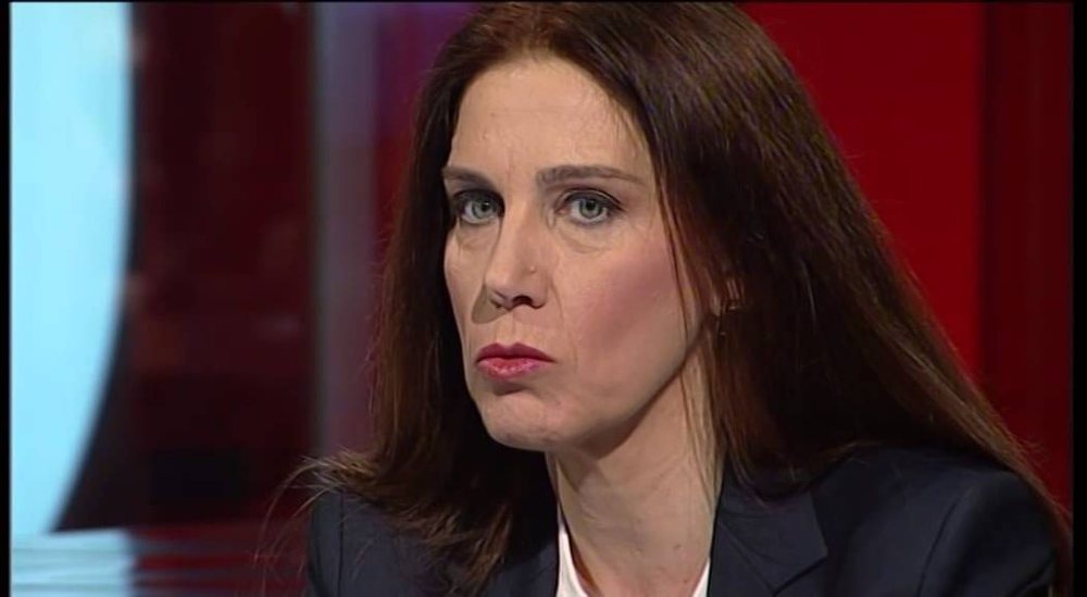 'T&euml;rhiqet' ministrja Kumbaro: Teatri nuk l&euml;viz tani, jemi