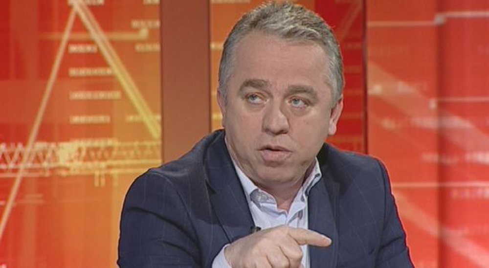 Politoligu Krasniqi: Ka deputet&euml; me pasuri 14 mln euro pa punuar nj&euml;