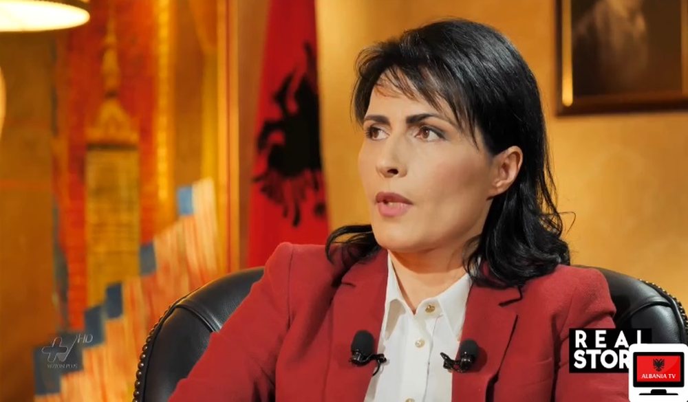 Arta Marku rr&euml;fen &ccedil;far&euml; po ndodh me hetimet ndaj Saimir Tahirit