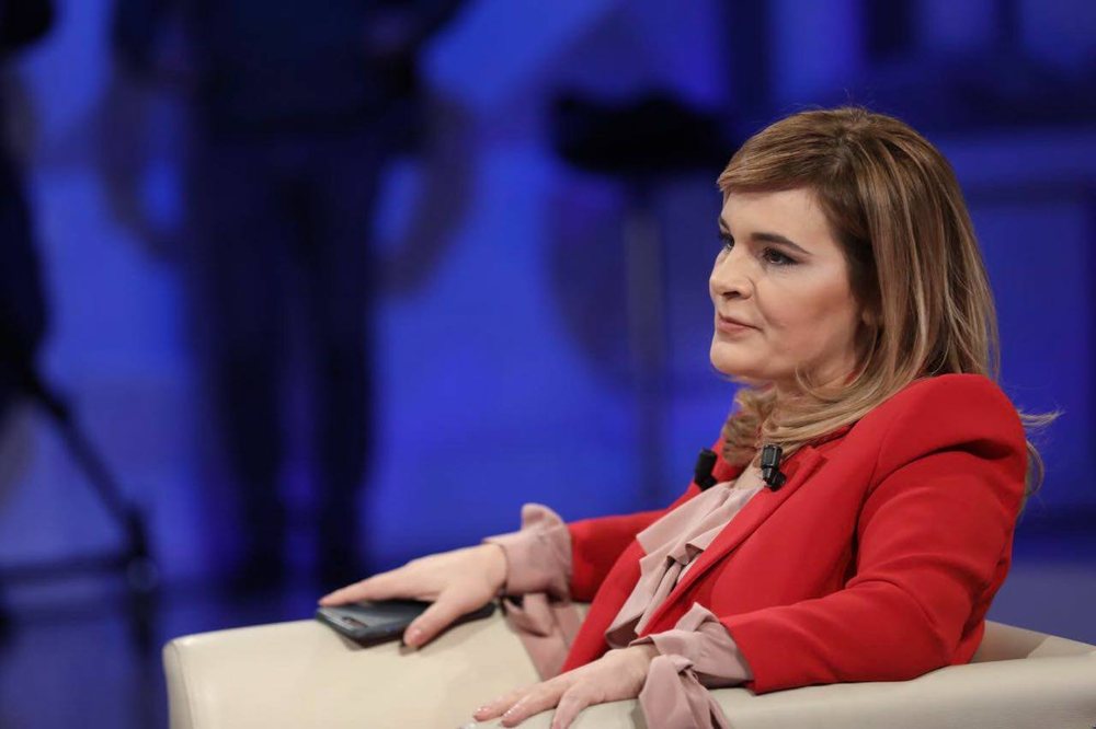 Kryemadhi: Rama p&euml;rgjon Met&euml;n me paisjet p&euml;rgjimi t&euml; ardhura