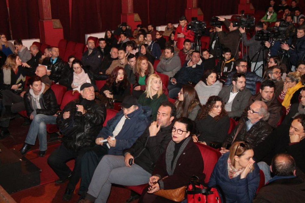 Aktor&euml;t e teatrit kund&euml;r Hervin &Ccedil;ulit,'Servil dhe p&euml;r