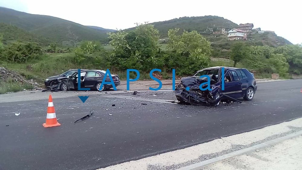 Aksident n&euml; Pogradec-Qaf&euml; Than&euml;, plagoset f&euml;mija i
