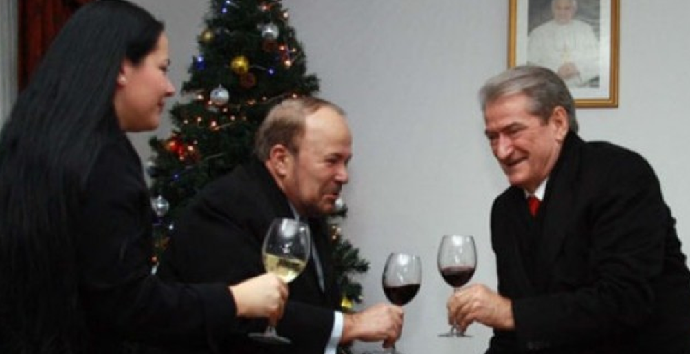 Dy fytyrat/ Si e drodhi p&euml;rs&euml;ri Berisha q&euml;ndrimin p&euml;r Nanon
