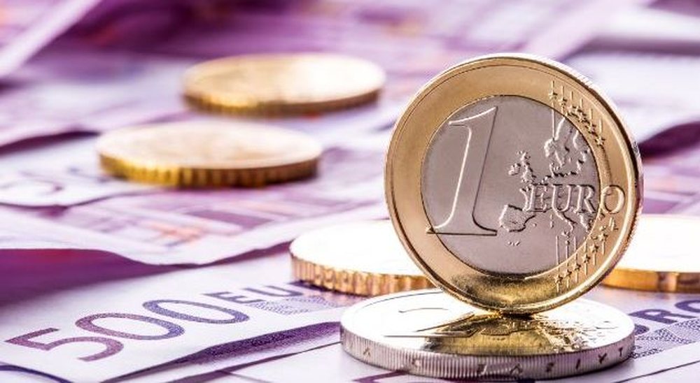 Rekordi i 10 viteve t&euml; fundit, Euro zbret n&euml; 124 lek&euml;