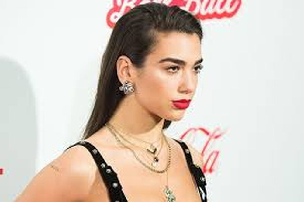 'New Rules' e Dua Lipa-s, klipi m&euml; i par&euml; ne Britani