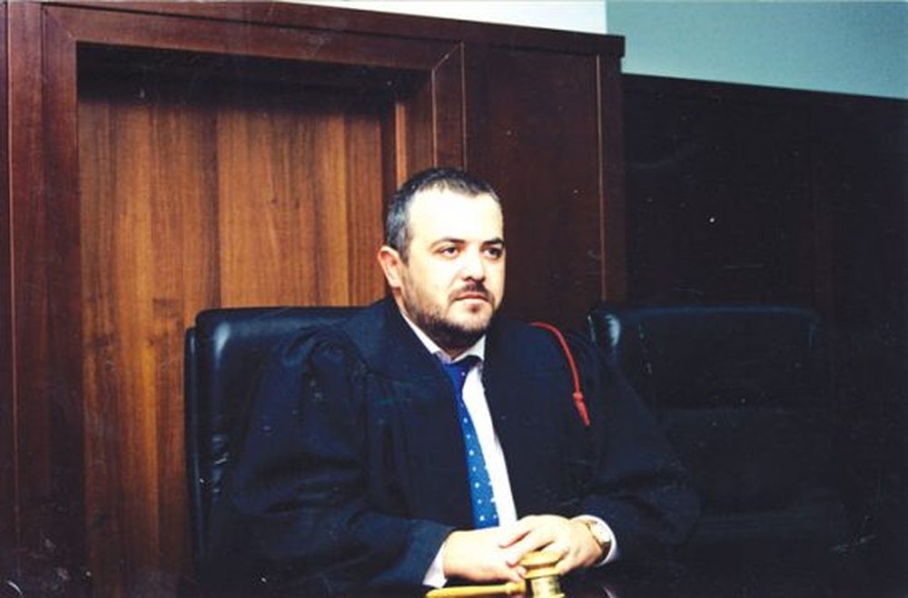 Si ka ndryshuar pasuria e Artan Brocit n&euml; 14 vite, an&euml;tari i