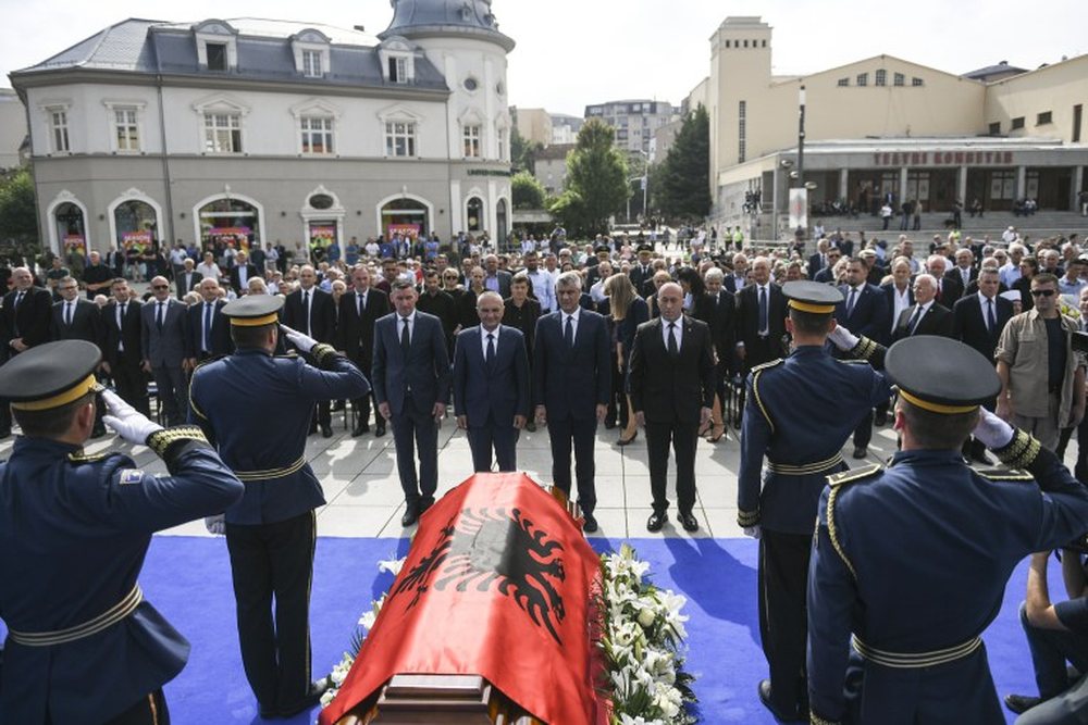 LDK bojkoton varrimin e Adem Dema&ccedil;it, p&euml;rplasje e fort&euml; n&euml;