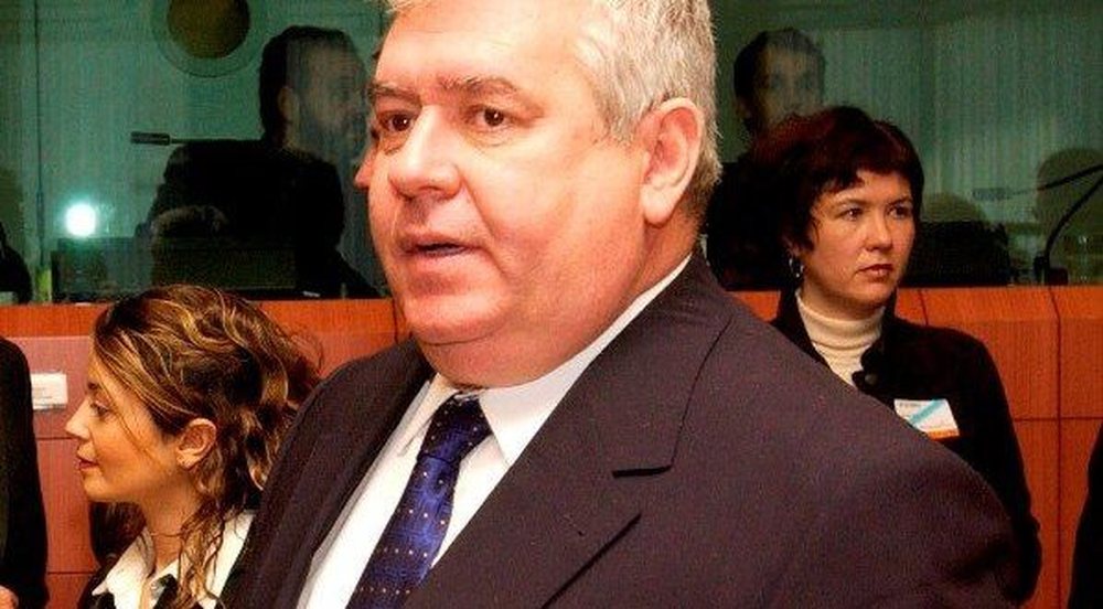 Kuvendi hap dyert p&euml;r her&euml; t&euml; fundit p&euml;r Luan