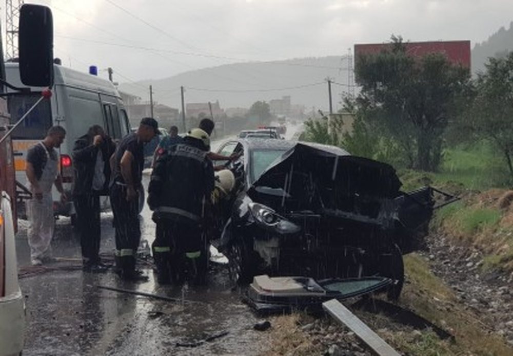 Moti me shi shkakton nj&euml; aksident t&euml; r&euml;nd&euml; n&euml; aksin