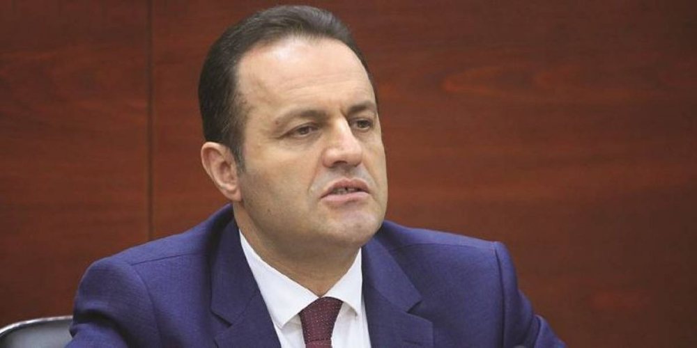 Pronar i 22 mij&euml; m2 tok&euml; n&euml; Tiran&euml;: Si u b&euml; milioner