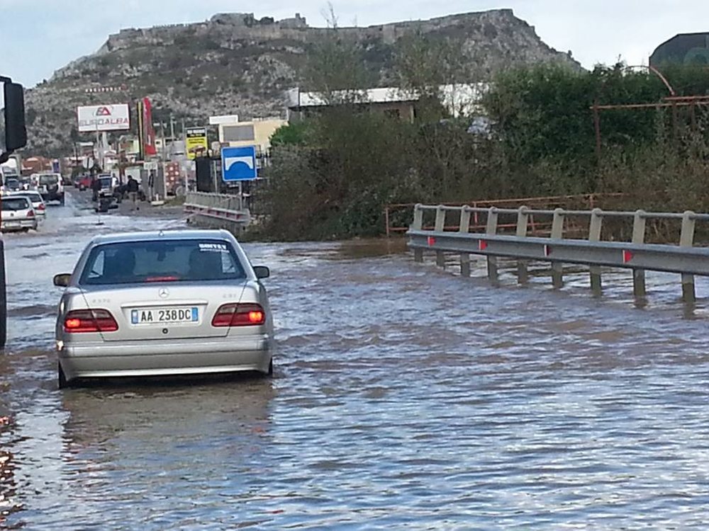 Shkodra p&euml;rmbytet edhe n&euml; korrik. Nuk shp&euml;ton as spitali rajonal