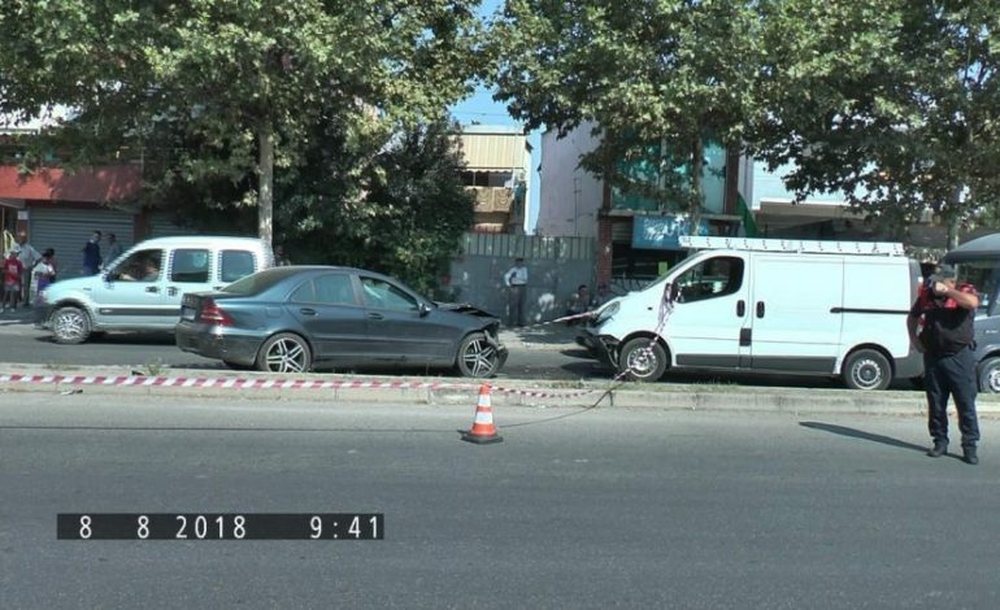 Dalin pamjet e aksidentit tragjik me dy viktima n&euml; Kam&euml;z (VIDEO)