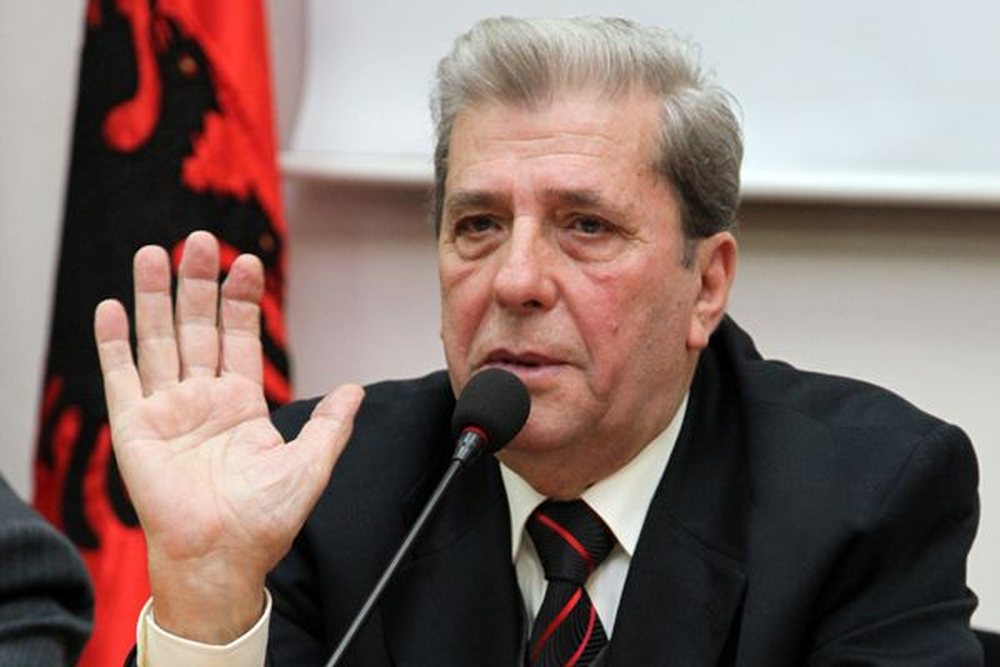 Shkod&euml;r, ndahet nga jeta shkrimtari dhe ish-drejtori i Teatrit
