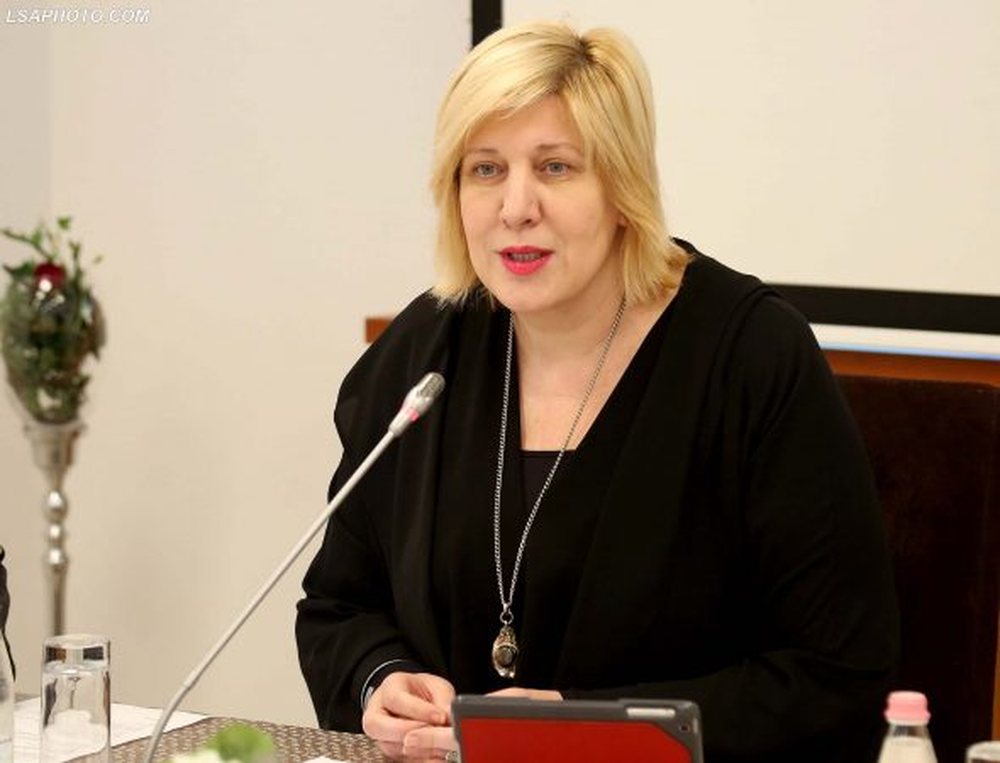 K&euml;shilli i Europ&euml;s i k&euml;rkon Shqip&euml;ris&euml; mbylljen e