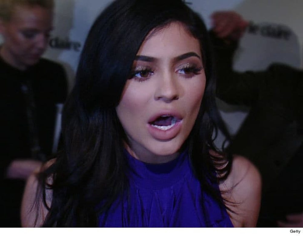 Kylie Jenner n&euml; gjykat&euml;, paditet nga nj&euml; tjet&euml;r kompani make