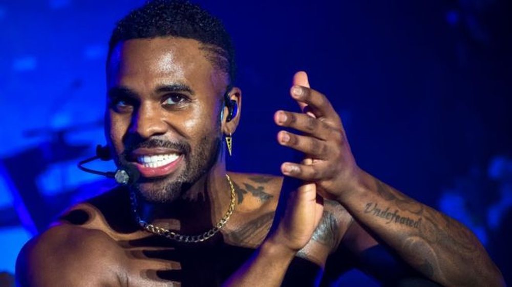 Jason Derulo, koncert nga ballkoni