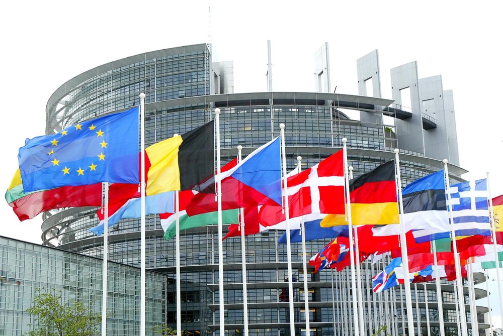 Rezoluta n&euml; Parlamentin Europian: T&euml; mos synohen shtete