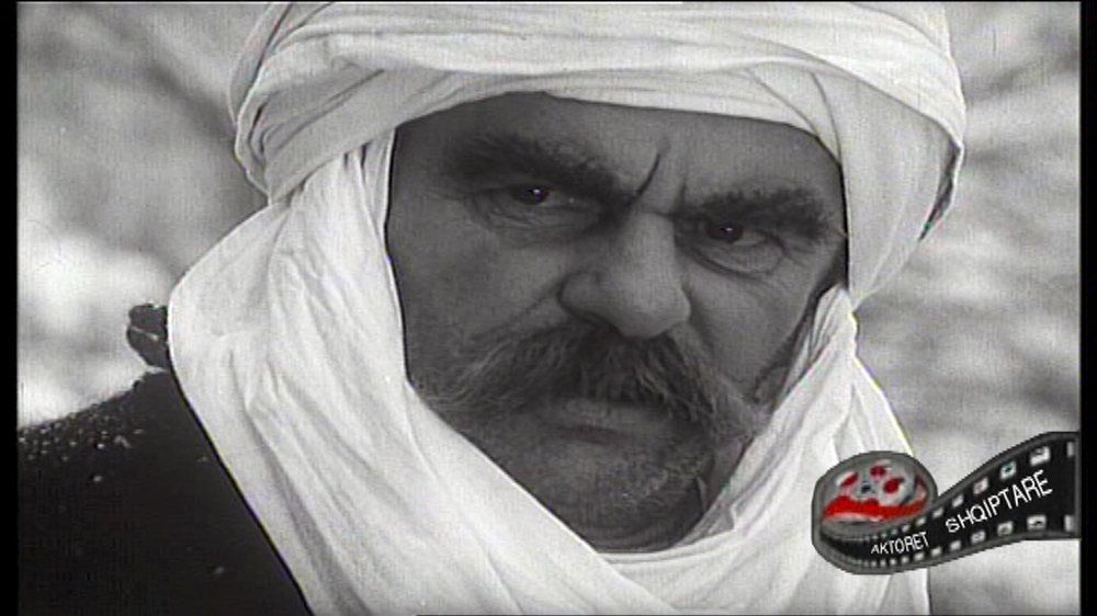 FOTO/ Ndahet nga jeta aktori i njohur i filmave shqiptar&euml;