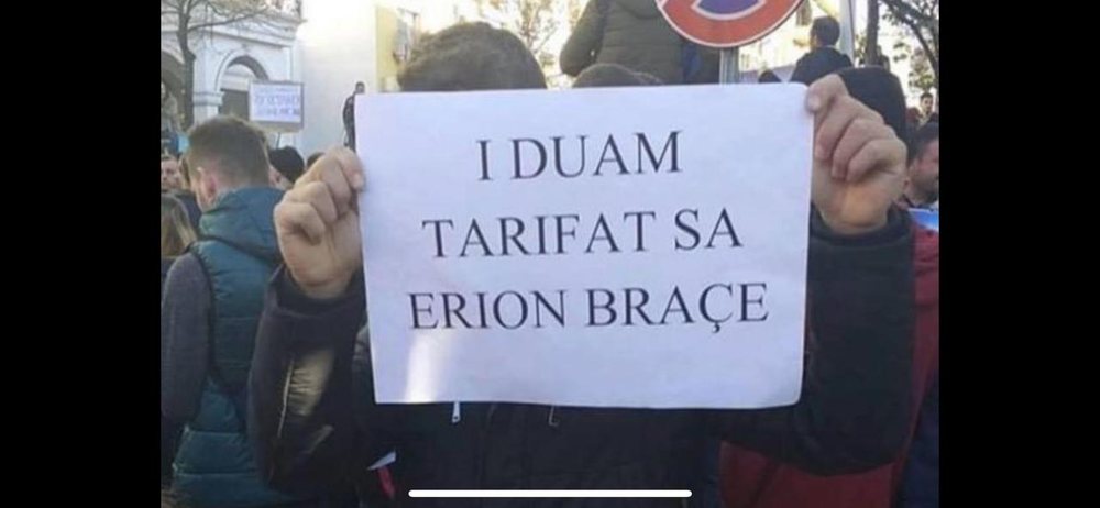Shp&euml;rthen fantazia/ Shikoni fotot dhe slloganet m&euml; t&euml; bukura