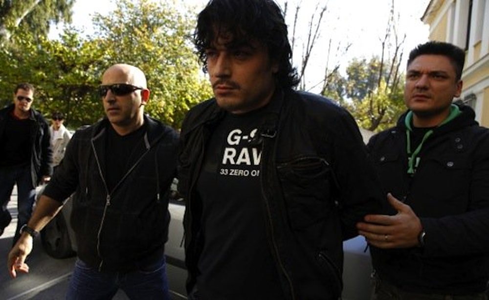 Del k&euml;nga p&euml;r Alket Rizain, &lsquo;&ccedil;menden&rsquo;
