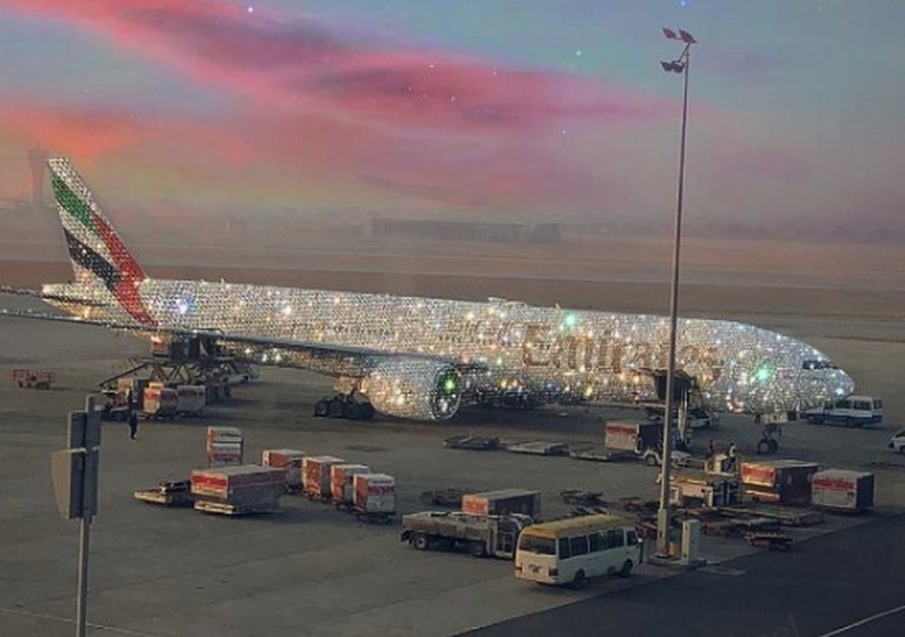 Avioni i mbuluar me diamante, kjo &euml;sht&euml; supriza e Emirates p&euml;r