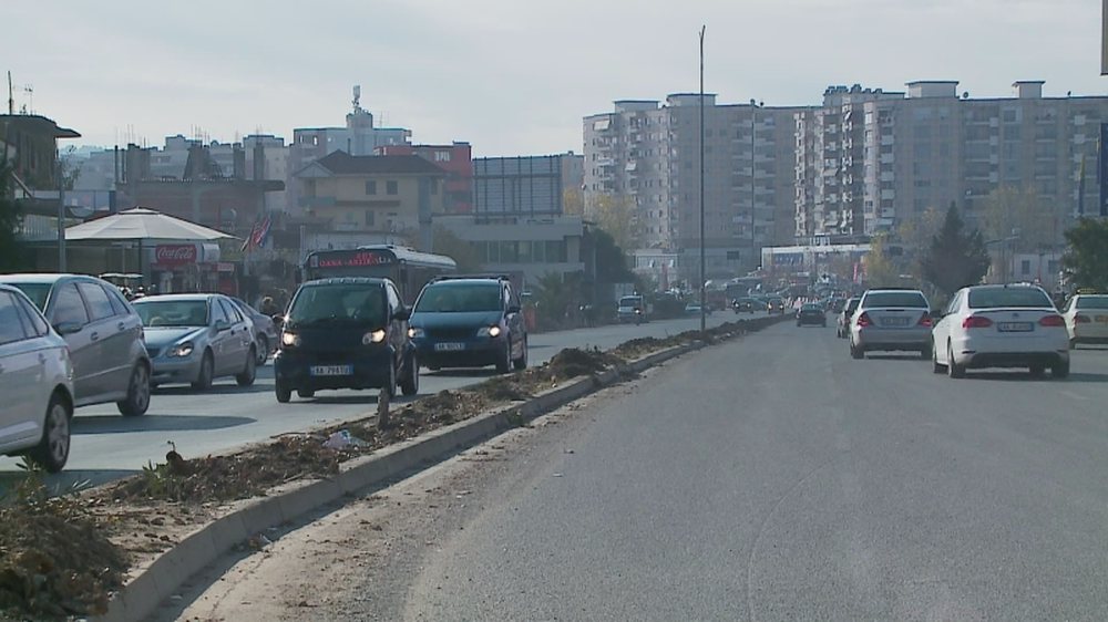 Punimet/ Si do t&euml; devijohet trafiku tek Unaza e Re