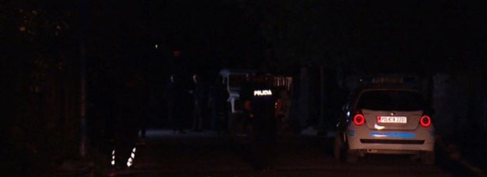 Elbasan, fqinji godet me thik&euml; 36 vje&ccedil;arin