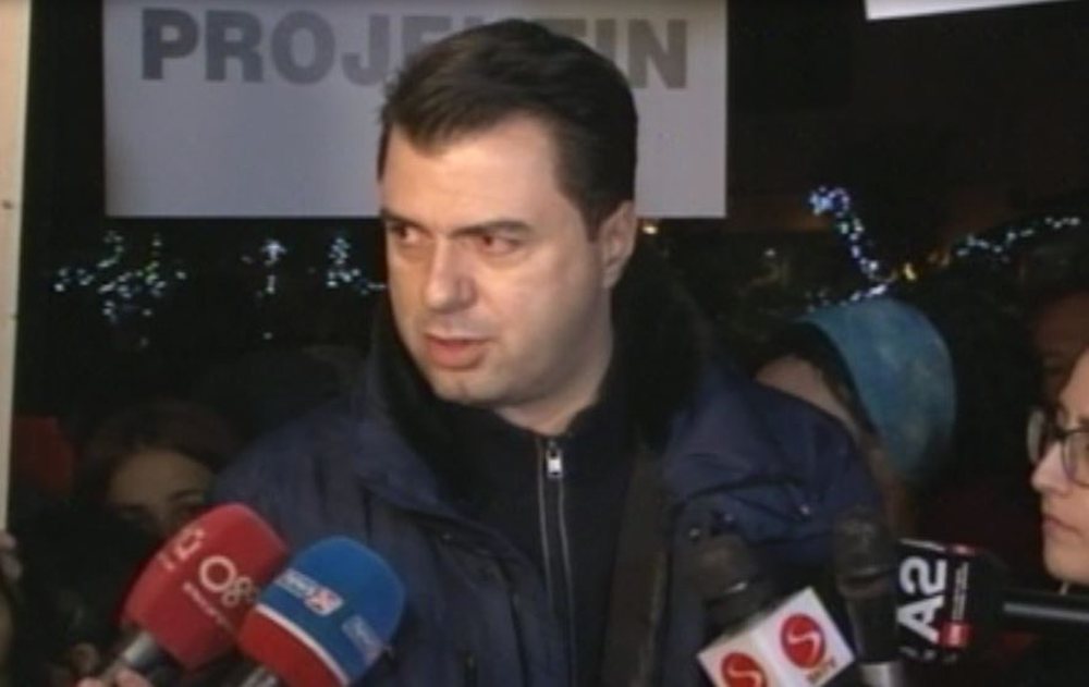 Basha: Rama k&euml;rkon p&euml;r&ccedil;arjen e student&euml;ve p&euml;r t&euml;