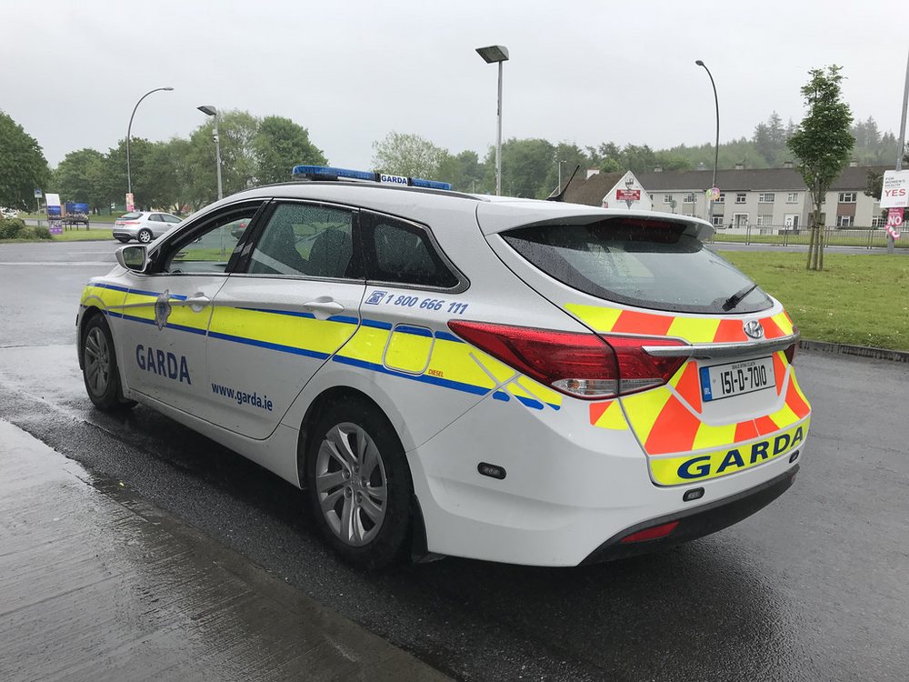 Kat&euml;r t&euml; rinj shqiptar&euml; rrug&euml;ve t&euml; Irland&euml;s,