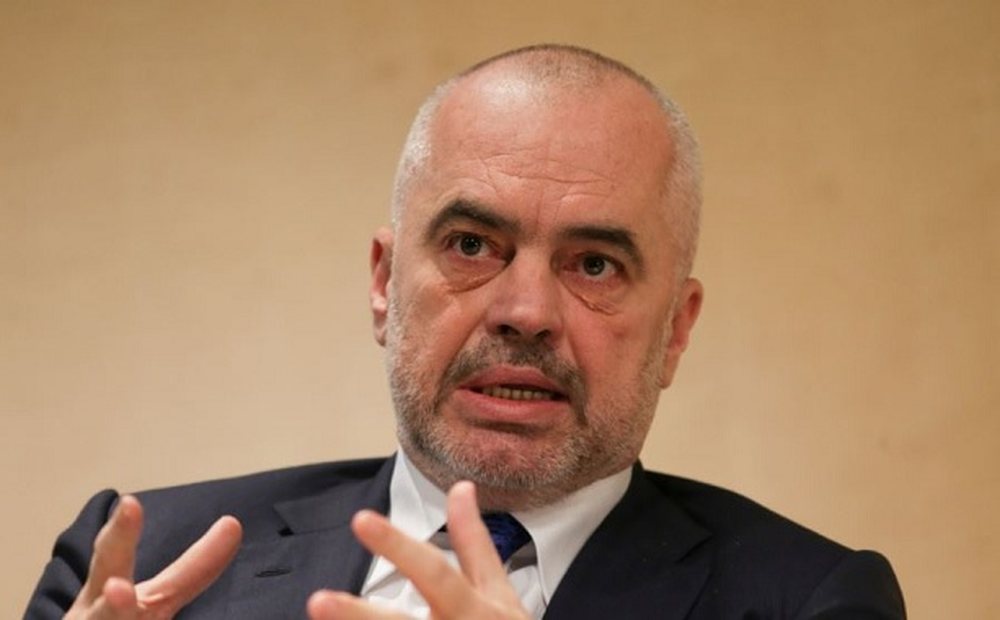 Rama: Do shkarkohen t&euml; gjith&euml; njer&euml;zit e qeveris&euml; n&euml;