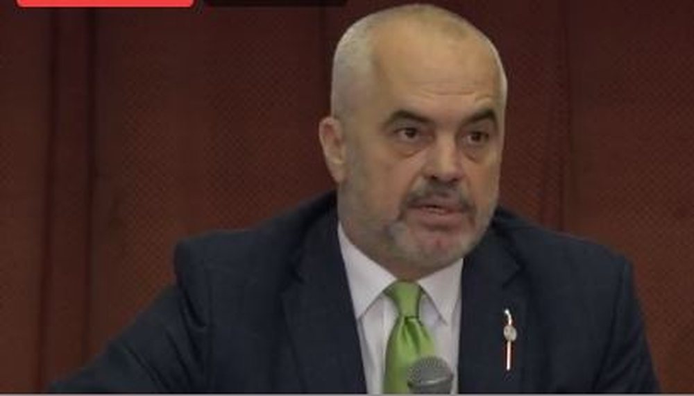 Studenti-Ram&euml;s, kur i di problemet pse nuk i ke zgjidhur? Rama: Sepse tani