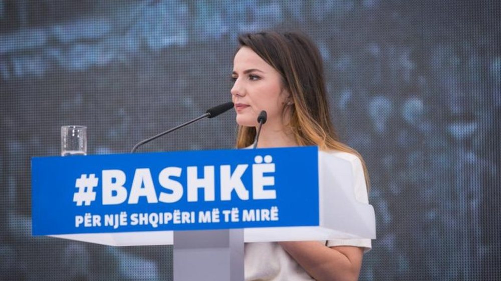 Rudina Hajdari: Pse vendosa t&euml; l&euml; mandatin e deputetes s&euml;