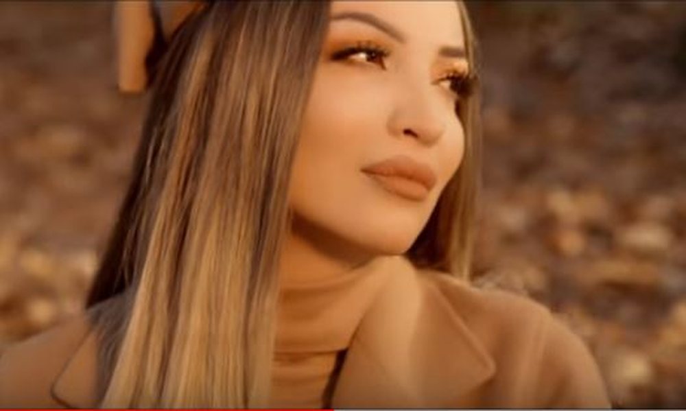 Rovena Stefa publikon klipin e ri bazuar n&euml; histori t&euml; vertet&euml;