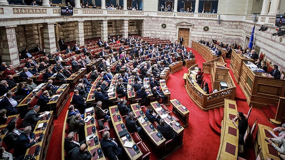 Parlamenti grek ratifikon marr&euml;veshjen me Maqedonin&euml; p&euml;r