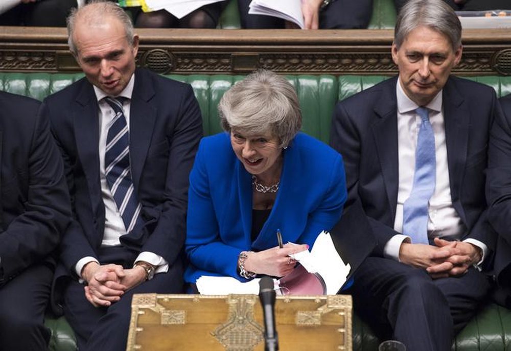 BREXIT/ May i mbijeton mocionit t&euml; mosbesimit n&euml; parlament