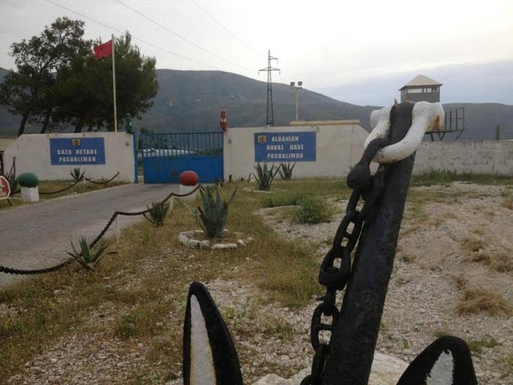 Vidhen arm&euml; nga depoja n&euml; Pashaliman, shoq&euml;rohen 5 ushtarak&euml;