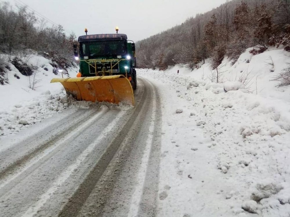 Prezenc&euml; akulli, vet&euml;m n&euml; disa akse vazhdohet t&euml; qarkullohet