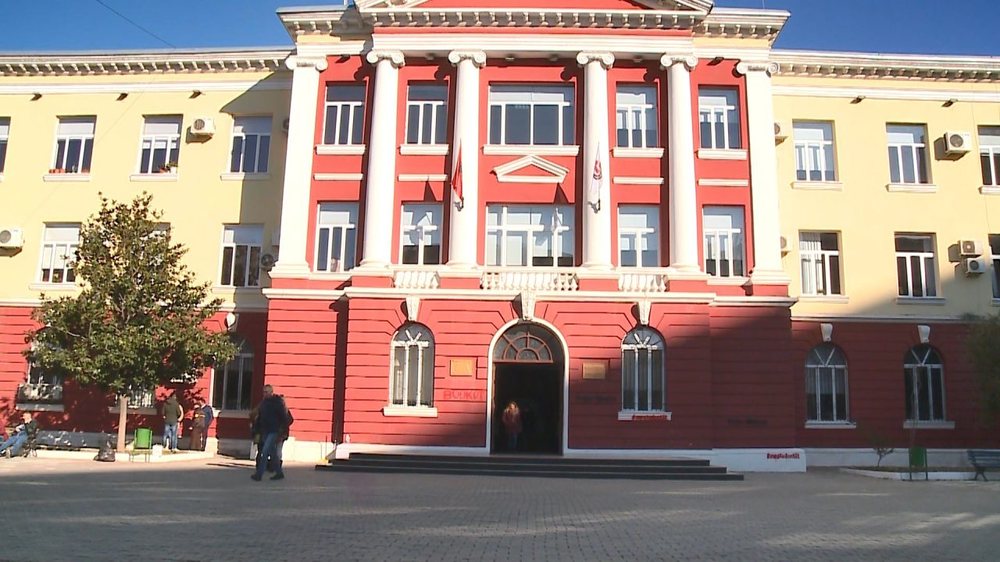 Pedagog&euml;t e Fakultetit Histori-Filologji mb&euml;shtesin student&euml;t,