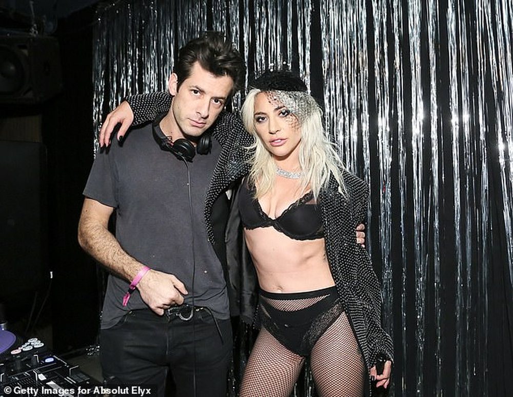 Lady Gaga me t&euml; brendshme n&euml; after-party te Grammy