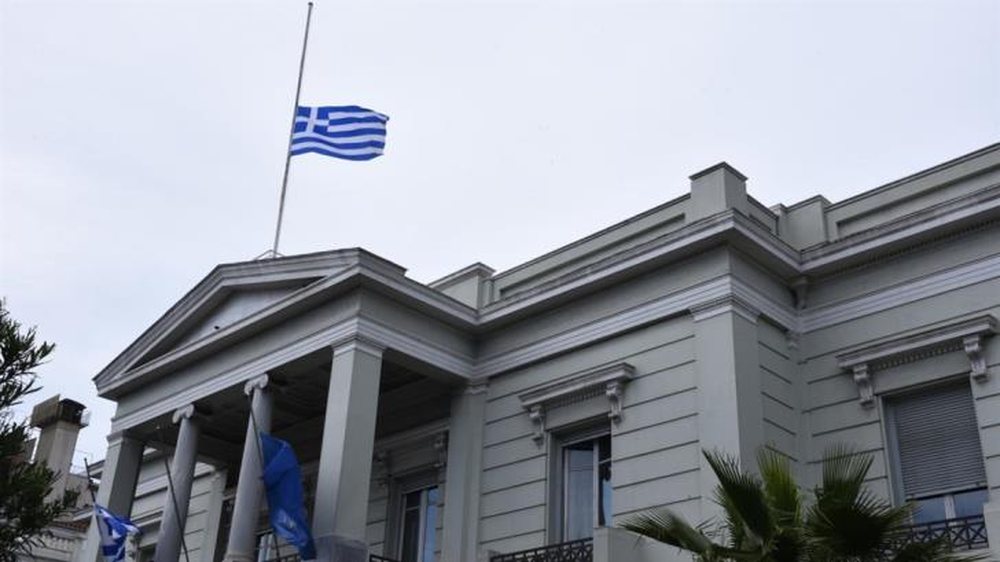 "I hodh&euml;m t&euml; pafet&euml; n&euml; det", ministri i